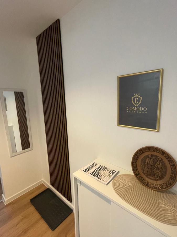 Comodo Apartman Vinkovci Bagian luar foto